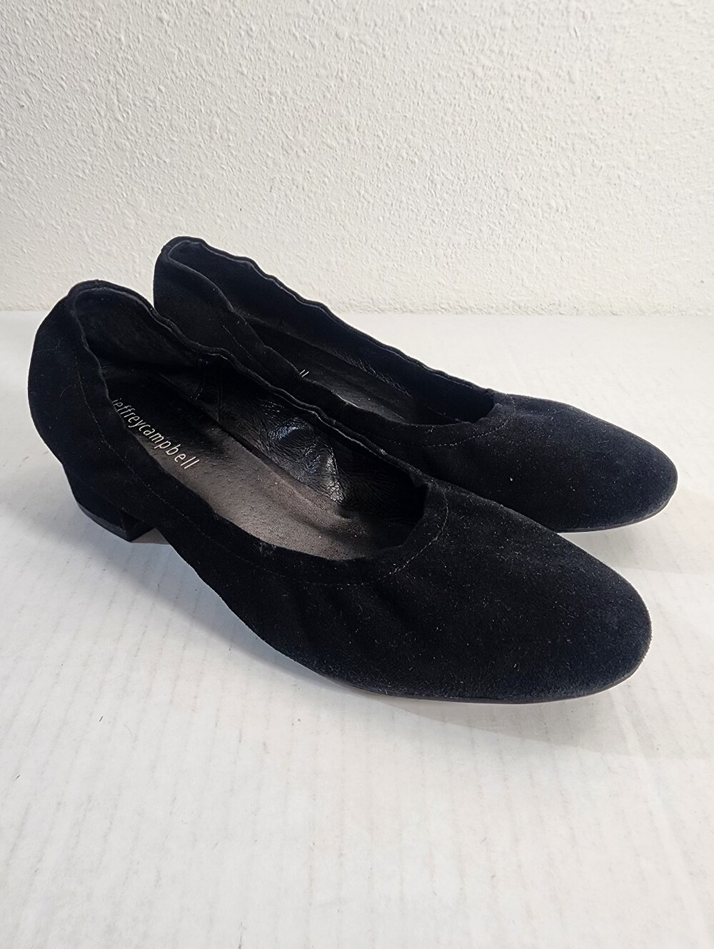 Jeffrey Campbell Black Suede Ballet Flats Women's Size 8.5.